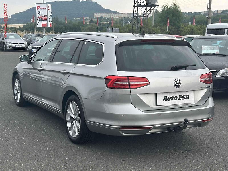 Volkswagen Passat (2015) 2.0TDi, DSG, navi, kůže - fotka 6 z 20