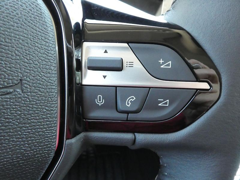Peugeot 308 (2023) SW ALLURE 130k PT EAT8 - fotka 17 z 27