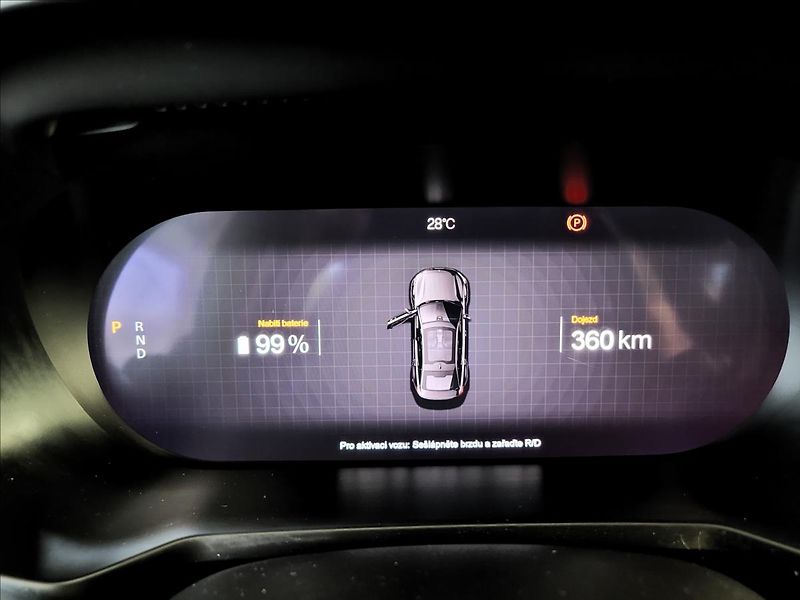 Polestar 2 0,0 300kw,AWD,MATRIX,SOH 91,5% - fotka 23 z 50