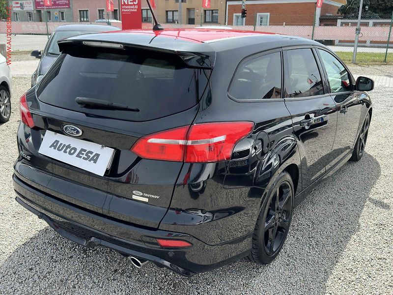 Ford Focus (2017) 1.5T, 2.maj,ČR, Klima - fotka 4 z 19
