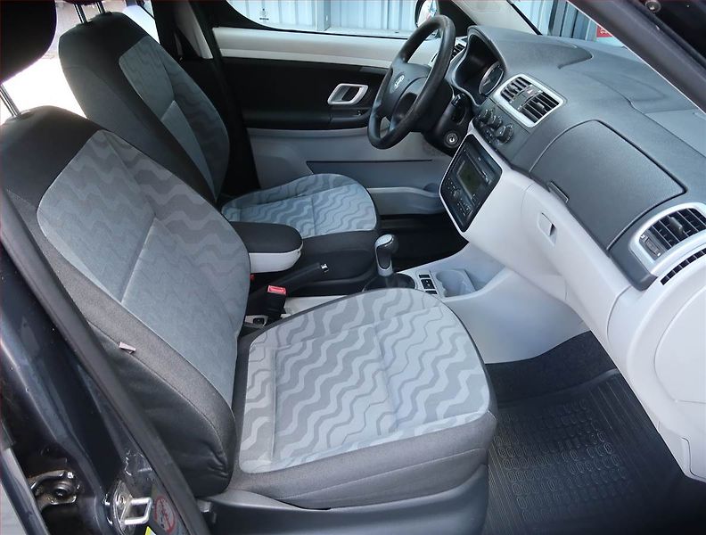 Škoda Roomster (2008) Ambition 1.2 12V, Serv.kniha - fotka 9 z 15