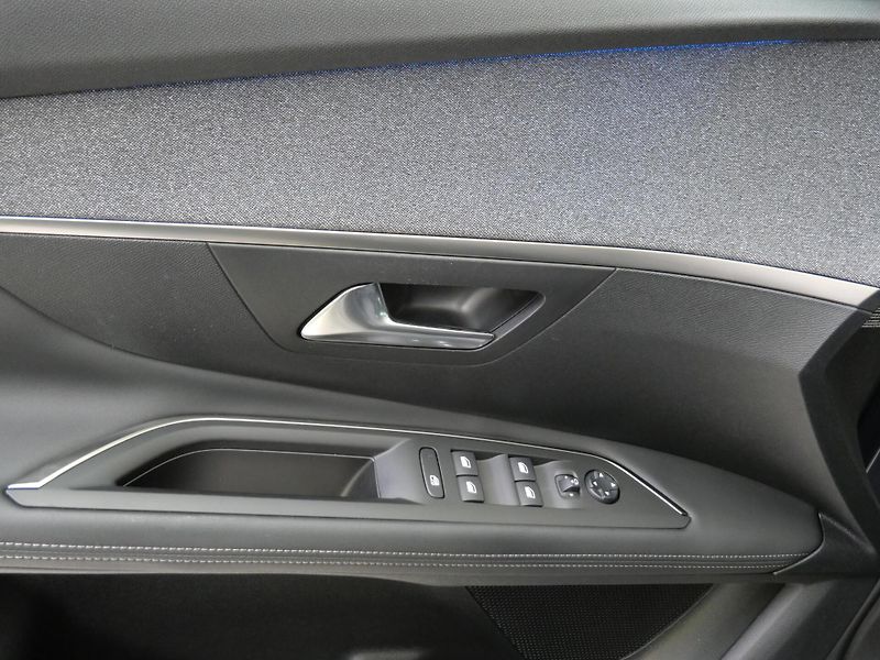 Peugeot 3008 - fotka 12 z 25