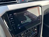 Volkswagen Passat 2,0 TDI / 147 kW 4Mot. R-line - náhled 22