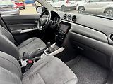 Suzuki Vitara (2015) 1.6i VVT LED Navi Pano Kamera - náhled 14