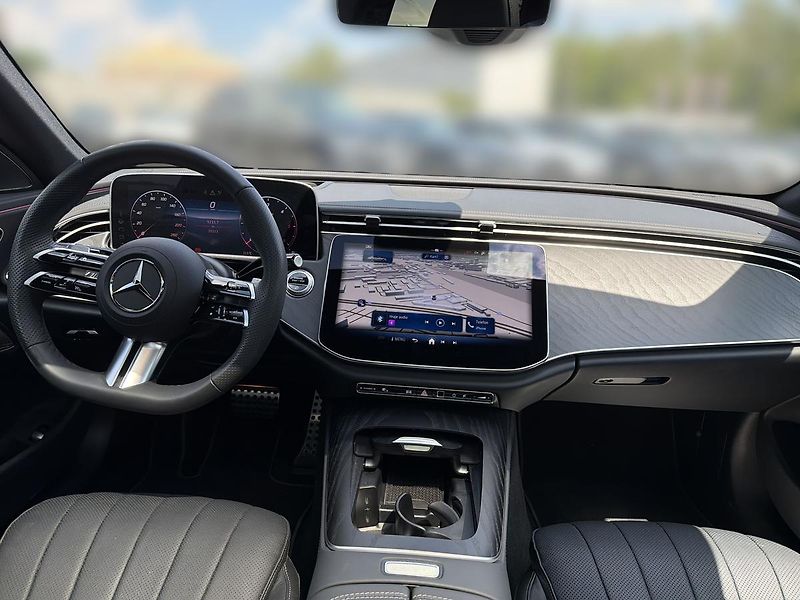 Mercedes-Benz Třídy E E 220d 4M, 1 majitel - fotka 11 z 16