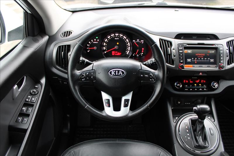 Kia Sportage 2,0 CRDi  ČR,A/T,4x4,EXCLUSIVE - fotka 10 z 35