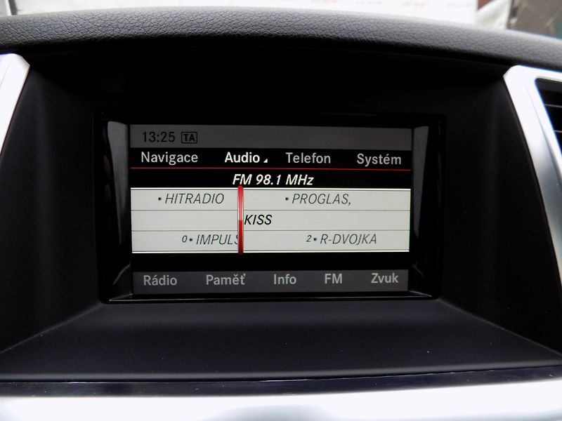 Mercedes-Benz Třídy M (2015) 350d/4-Matic/LED/ČR/DPH/ - fotka 37 z 50