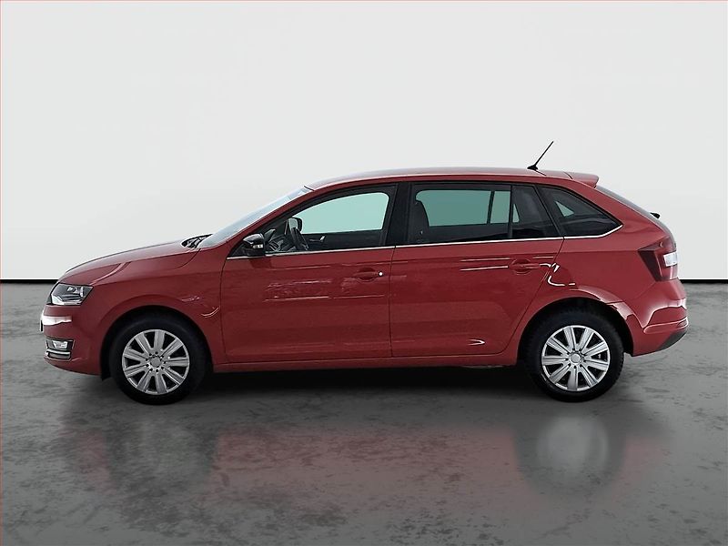 Škoda Rapid (2018) Spaceback 1.0 TSI, Xenony - fotka 3 z 14
