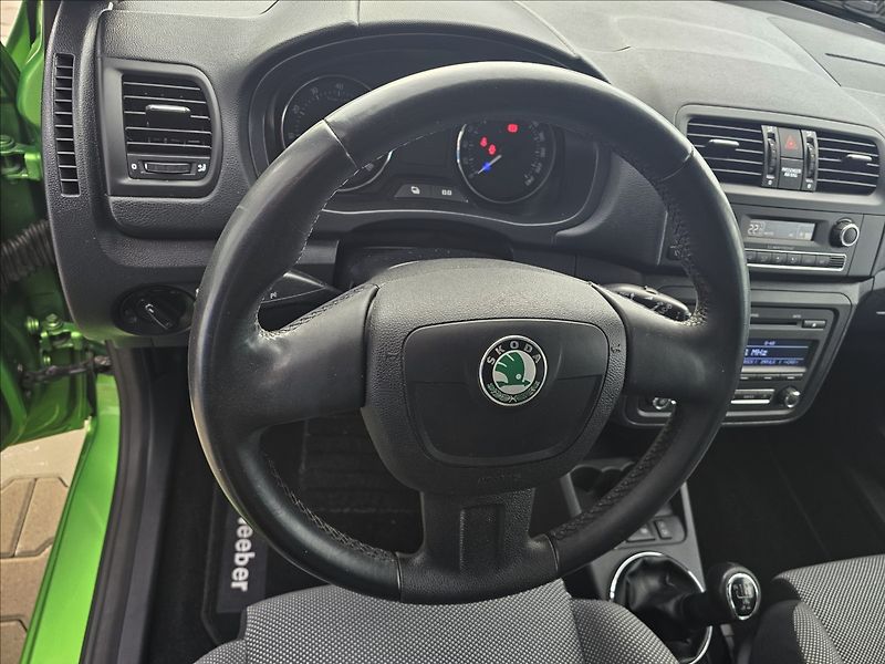 Škoda Fabia II 1,2 TSi 63KW Ambition - fotka 12 z 46