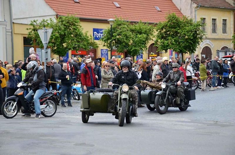Přehlídka i start ve Velvarech. Finále bylo ve Slaném.