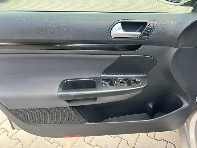 Volkswagen Golf Variant 1,2TSi 77kW Tažné zař.  - fotka 23 z 54