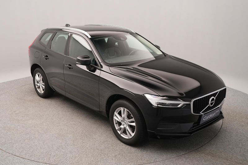 Volvo XC60 D4 AWD MOMENTUM CZ 1.maj - fotka 12 z 39