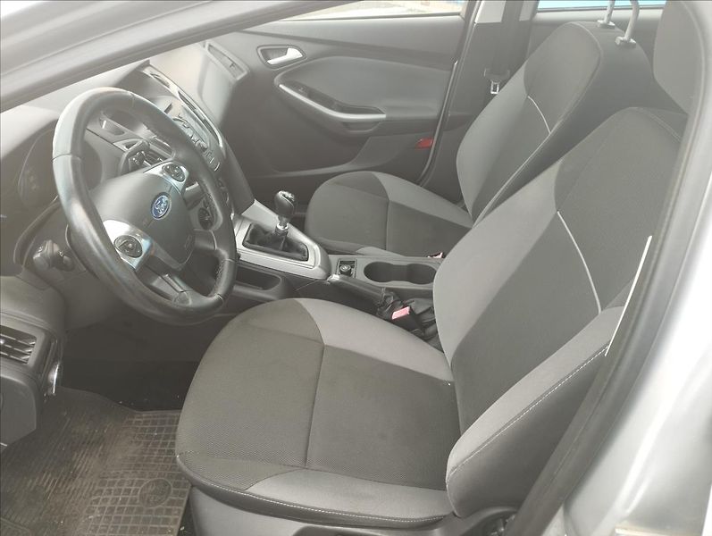 Ford Focus 1,6 TDCi 70KW Nové ČR - fotka 7 z 15