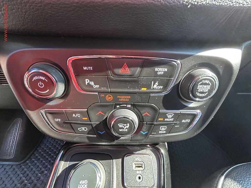 Jeep Compass (2017) 1.4 MultiAir 4x4, AT - fotka 15 z 18