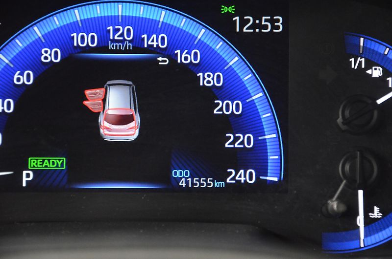 Toyota Corolla (2022) 2.0Hybrid Comfort AUT TS - fotka 13 z 20