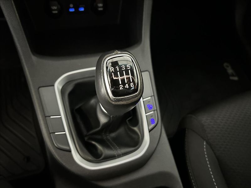 Hyundai i30 1,0   TGDI 88kW,FASTBACK,ČR,1. - fotka 17 z 22