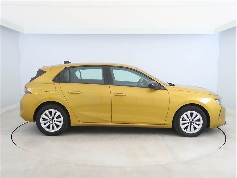 Opel Astra (2023) 1.2 Turbo, Serv.kniha - fotka 6 z 17