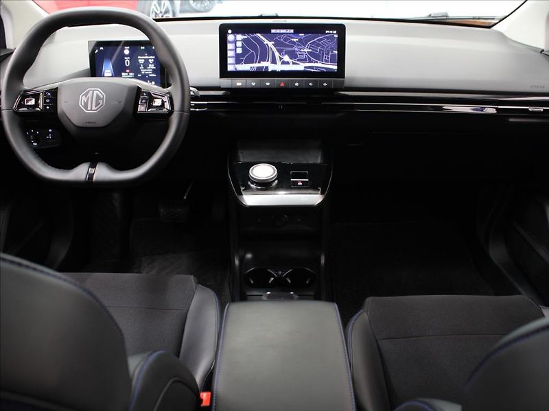 MG MG4 0,0 64kWh Exclusive 10tkm. ČR - fotka 8 z 26