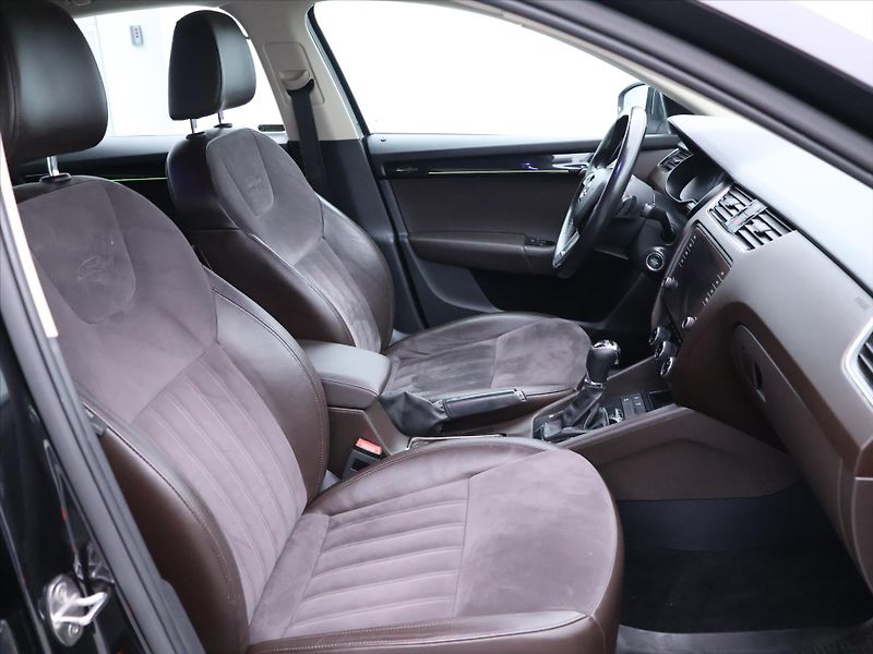 Škoda Octavia 2.0 TDI 110kW DSG L&K LED CZ - fotka 11 z 34