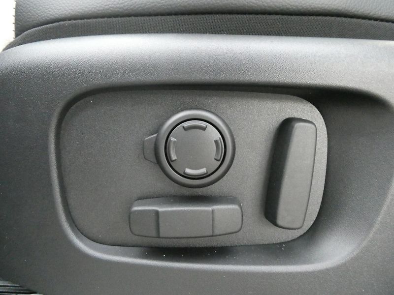Land Rover Discovery 5 3,0 Gemini D350 - fotka 10 z 45