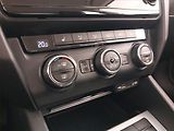 Škoda Octavia (2014) Elegance 1.4 TSI, Tempomat - náhled 13