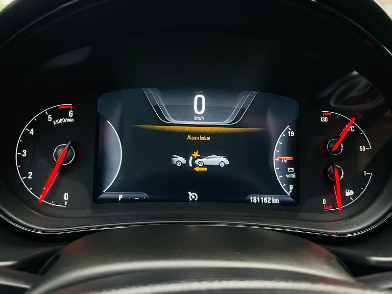 Opel Insignia 2.0CDTi 4x4 AUTOMAT SERVISKA - fotka 46 z 53