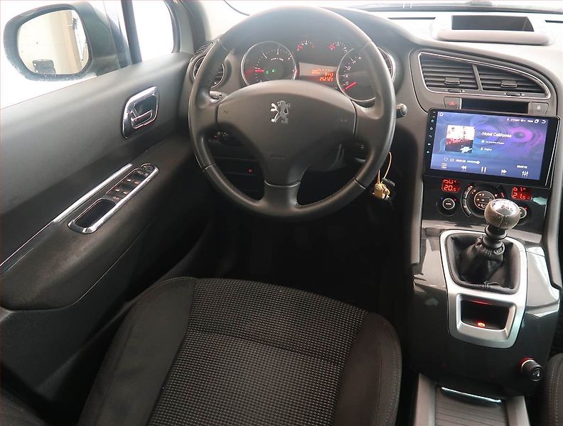 Peugeot 5008 (2010) 1.6 HDi, nová STK - fotka 7 z 15