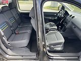 Volkswagen Caddy 2,0 TDi 103kw MAXI SOCCER 7mís - náhled 12