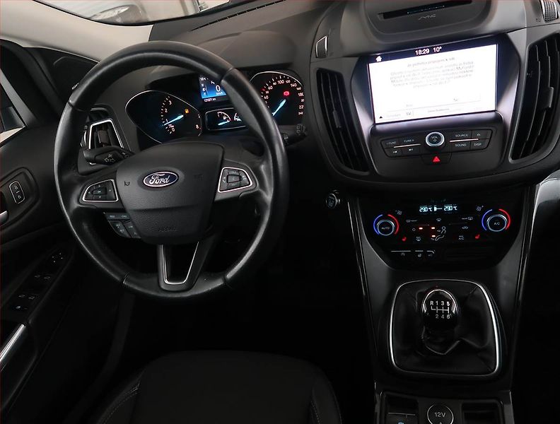 Ford Kuga (2019) 1.5 EcoBoost, Kůže, Navi - fotka 7 z 15