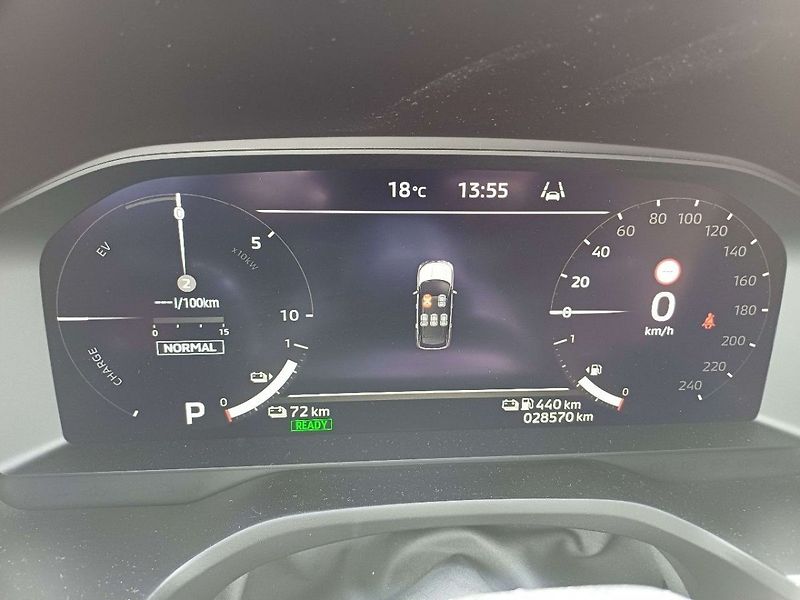 Mitsubishi Outlander Instyle+ 2,4 MIVEC 2xelektromo - fotka 13 z 16