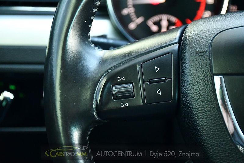 Škoda Superb 2,0TDi TAŽNÉ 2xKOLA - fotka 26 z 49