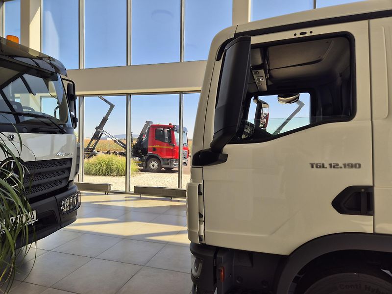 MAN TGL 12.190 + NOSIČ KONTEJNERU 8T  - fotka 11 z 22