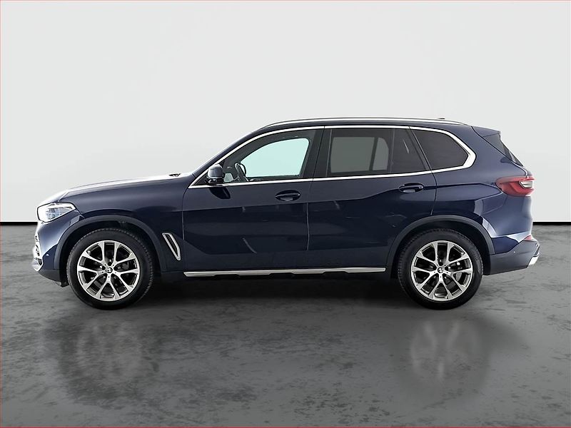 BMW X5 (2021) xDrive30d - fotka 3 z 32