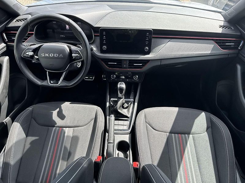 Škoda Kamiq (2025) 1.5 TSI DSG Monte Carlo - fotka 5 z 34