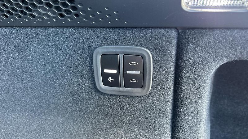 Porsche Macan 4S - fotka 27 z 29