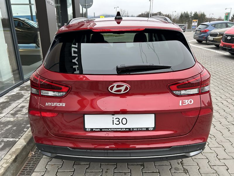 Hyundai i30 WG 1,0 TGDI STYLE SAFETY - fotka 5 z 32