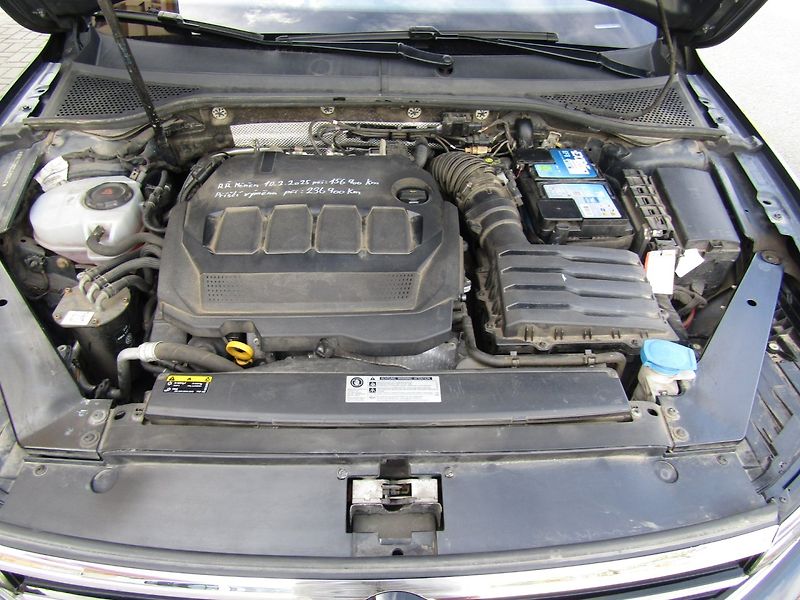 Volkswagen Passat Variant (2020) 2.0 TDI 110kW DSG  ACC - fotka 44 z 45