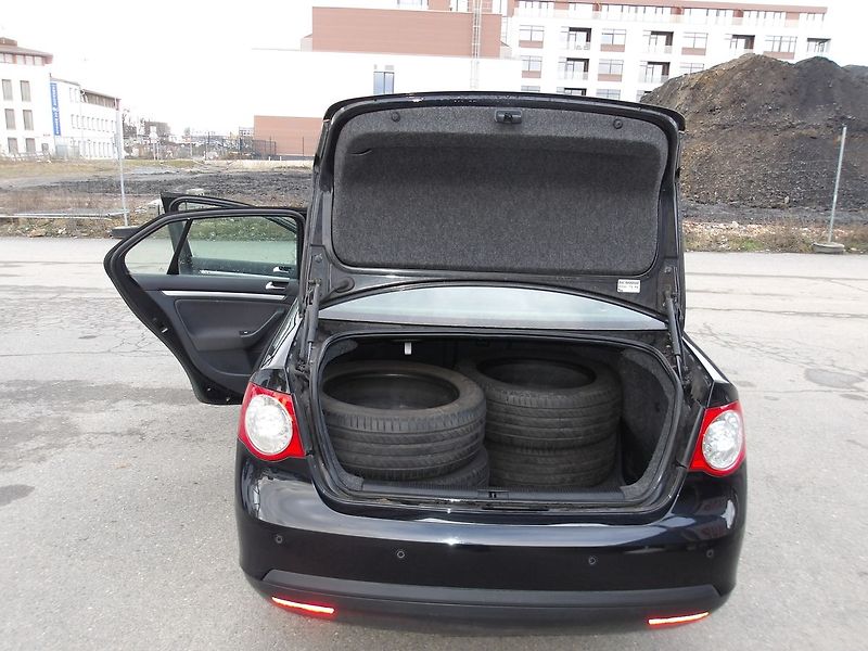 Volkswagen Jetta 1,9TDi77kW 2xkola!Po rozvodech - fotka 19 z 22