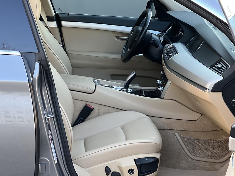 BMW Řada 5 GT 530D AUTOMAT NAVI KAMERA  - fotka 33 z 45