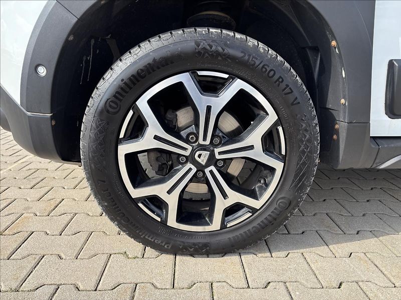 Dacia Duster 1,6 SCe 84 kW Comfort 4x4 S&S - fotka 10 z 43