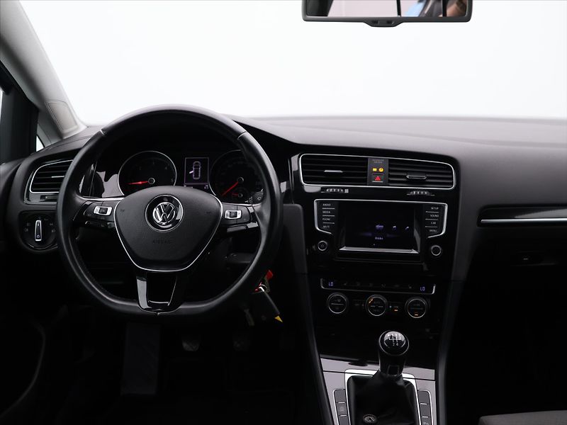 Volkswagen Golf Variant 1,6 TDI 77kW Comfortline CZ - fotka 23 z 30