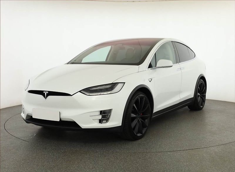 Tesla Model X (2017) P100D, SoH 92% - fotka 2 z 25