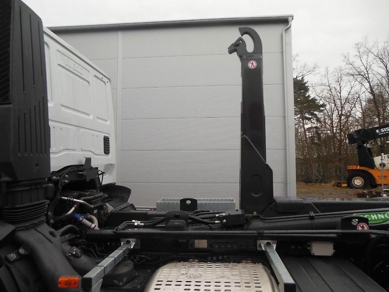 Iveco X-WAY 280X46,TNH 20,SKLADEM - fotka 19 z 30