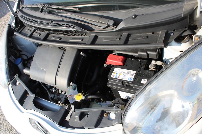 Citroën C1 (2012) 1,0i EL.OKNA ESP SERVO CENTRÁL - fotka 15 z 15