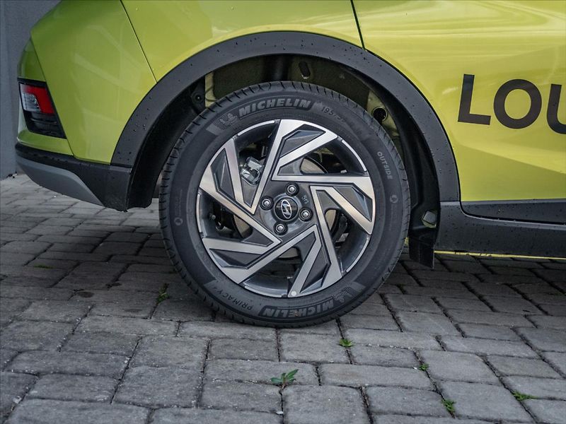 Hyundai Bayon 1,0   TGDI DCT WAVE - fotka 4 z 15