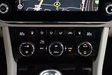 Škoda Superb 2.0 TDI L&K*TAŽNÉ*DPH*ČR 1.MAJ - náhled 30