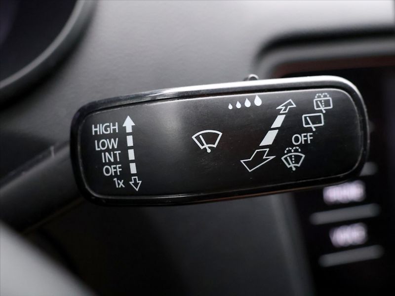 Škoda Octavia 1,6 TDI Ambition LED Navi - fotka 18 z 30
