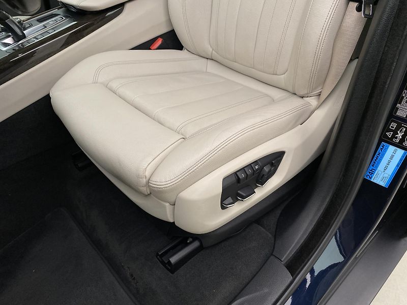BMW X5 XDRIVE 30d AUT CZ - fotka 24 z 65