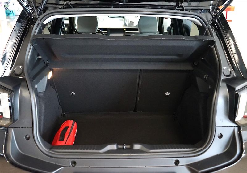 Citroën C3 (2026) 1,2 Turbo 100k Manual MAX - fotka 7 z 15