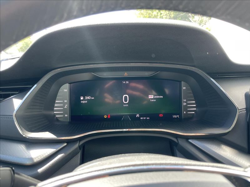 Škoda Octavia 2,0 TDI Combi Style Plus LED - fotka 9 z 22